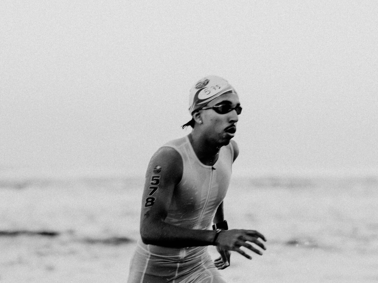 Sortie de l'eau après la natation